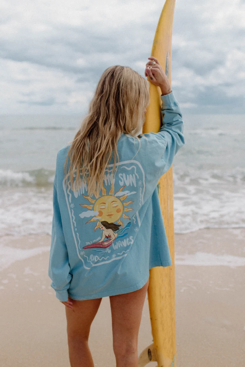 chase the sun snow wash longsleeve
