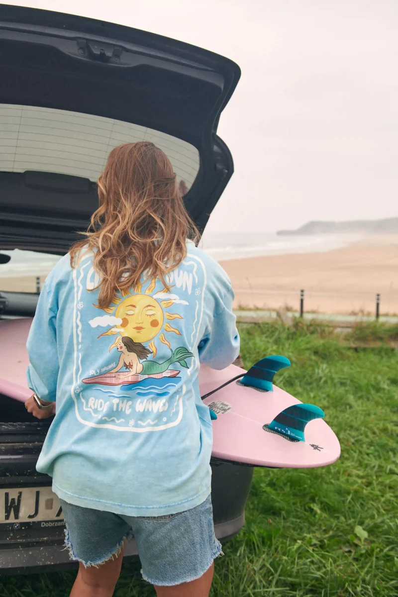 chase the sun snow wash longsleeve