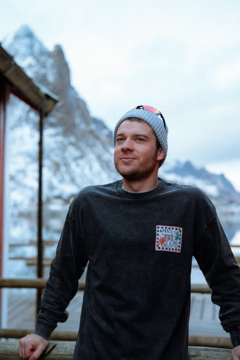 apres ski club acid wash longsleeve