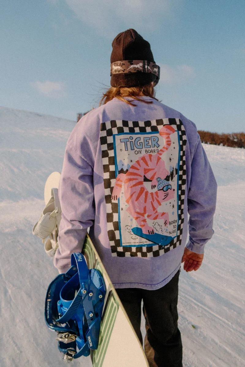 tiger on board acid wash longsleeve