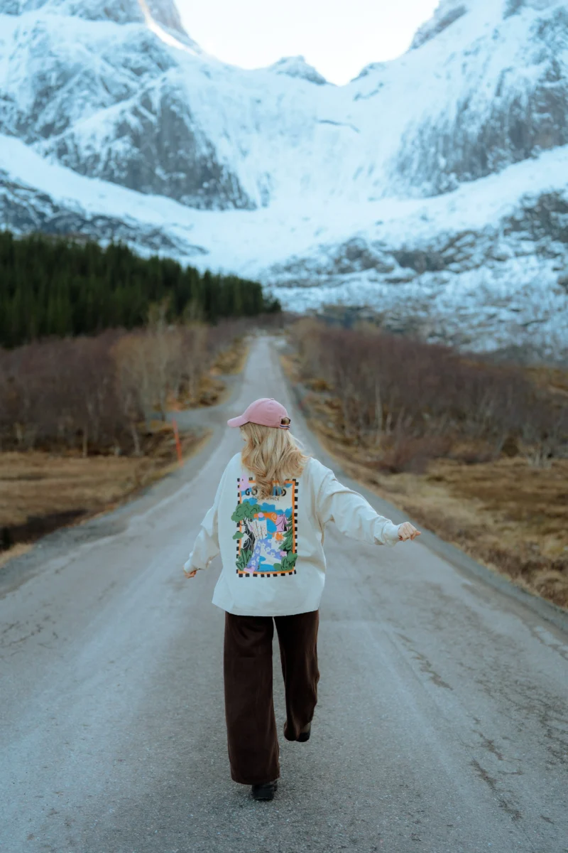 go wild for a while oversized longsleeve