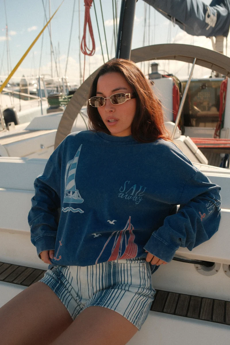 sail away acid wash longsleeve (marine blue)