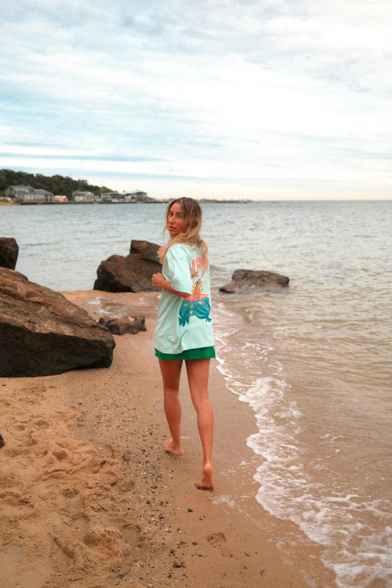 la chica del sol acid wash tee (sea mist)