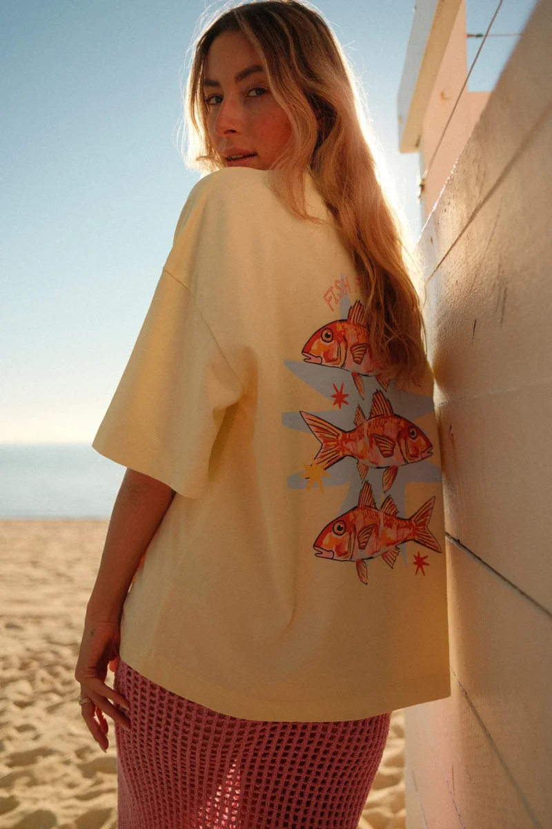 fish friends boxy tee eng