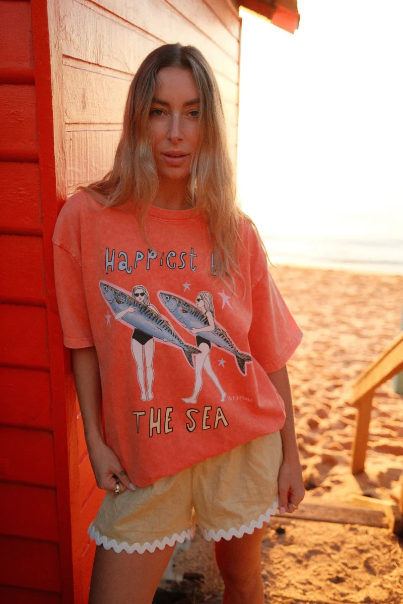 happiest by the sea acid wash tee eng